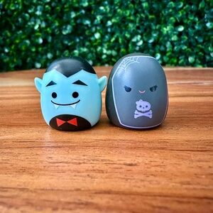 Squish-a-longs by Squishmallows Vampire & Coffin Bundle